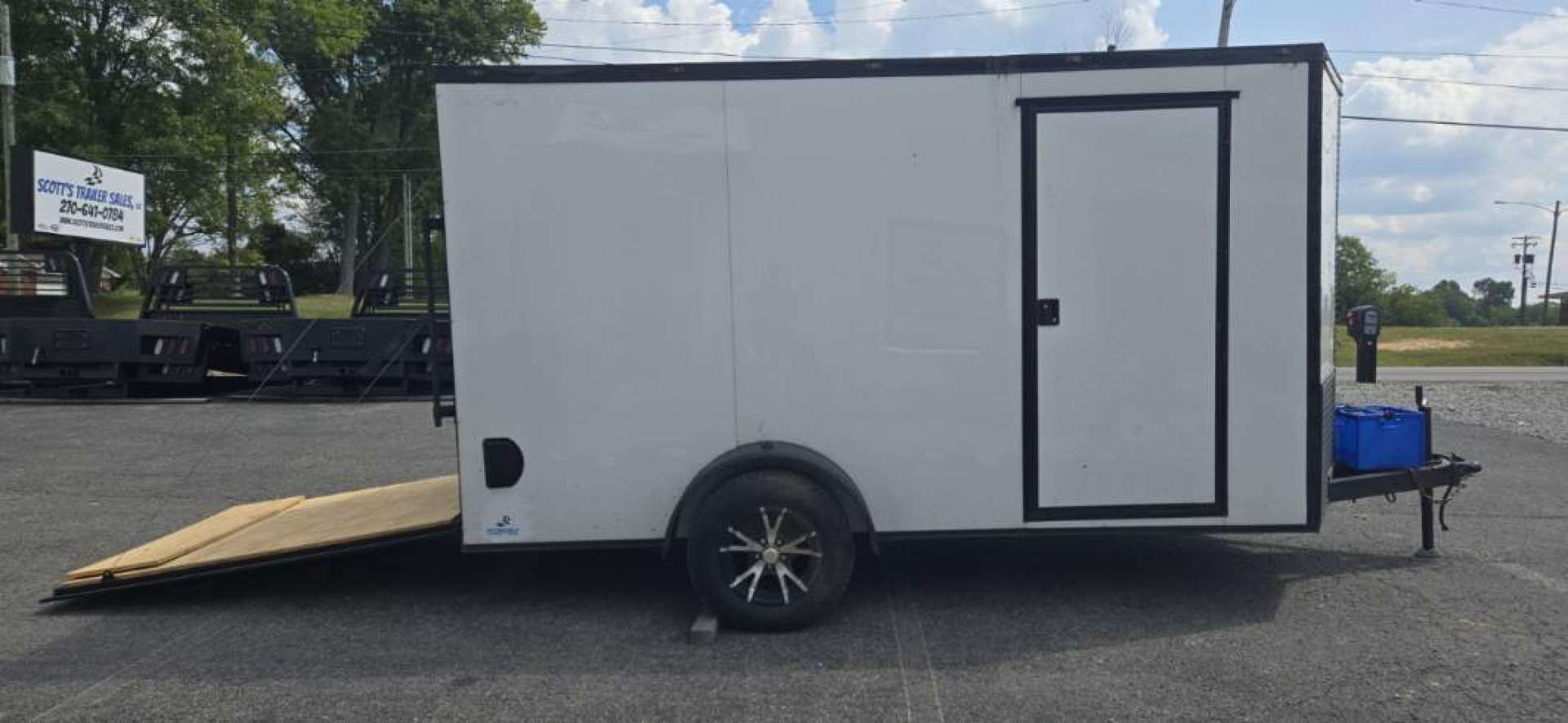 Used Repo 2024 Luxe 6x12sa Cargo / Enclosed Trailer