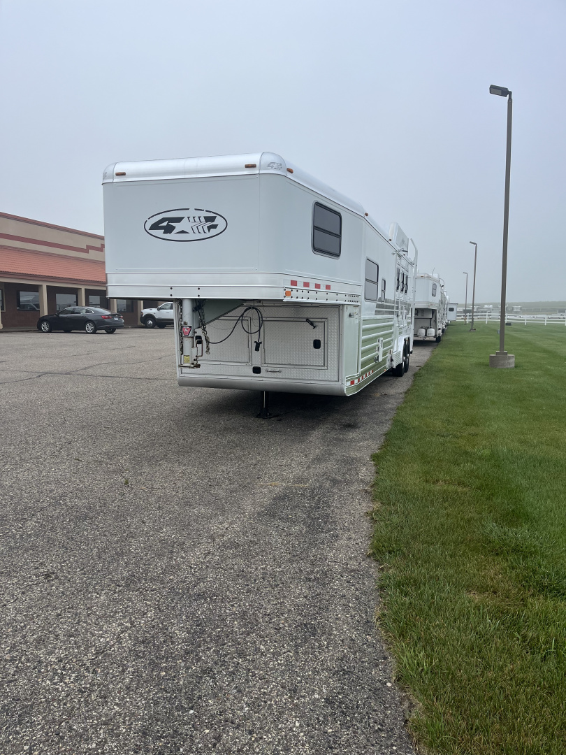Used 2008 4-Star Trailers 3H 13' Trail Boss Conversions LQ Horse Trailer