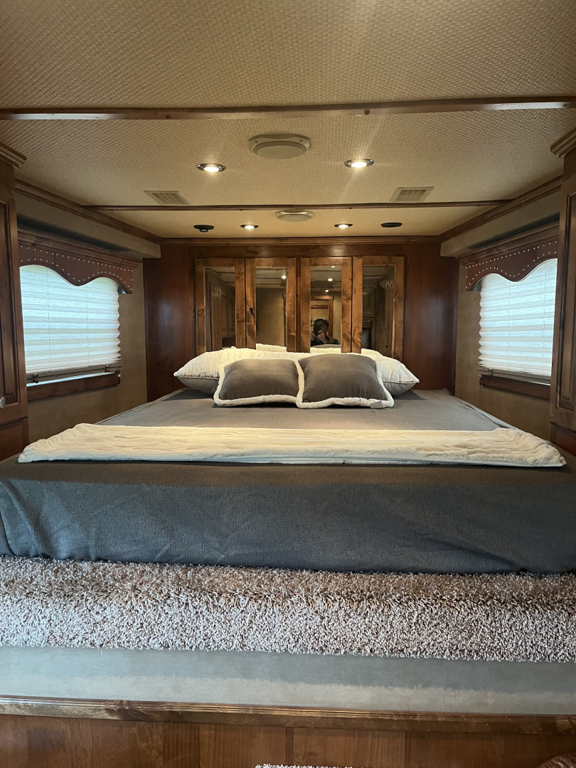 Used 2008 4-Star Trailers 3H 13' Trail Boss Conversions LQ Horse Trailer