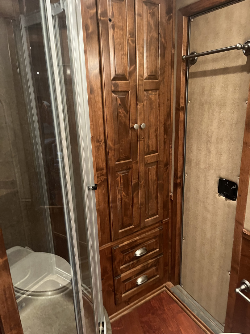 Used 2008 4-Star Trailers 3H 13' Trail Boss Conversions LQ Horse Trailer