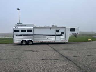 Used 2008 4-Star Trailers 3H 13' Trail Boss Conversions LQ Horse Trailer