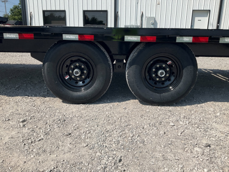 New 2026 Big Tex 102"x25' GN Tandem Axle Flatbed – 14GN