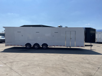 New 2026 Vintage Race Trailer with Bath 34'