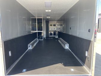 New 2026 Vintage Race Trailer with Bath 34'