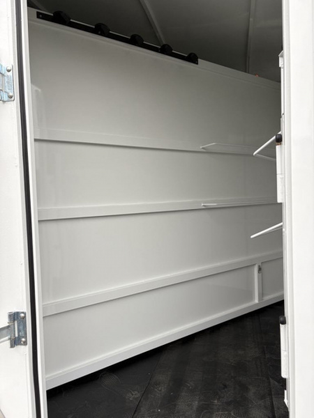 New 2 HORSE SLANT 2026 Thuro-Bilt Wrangler 2H TRAILER