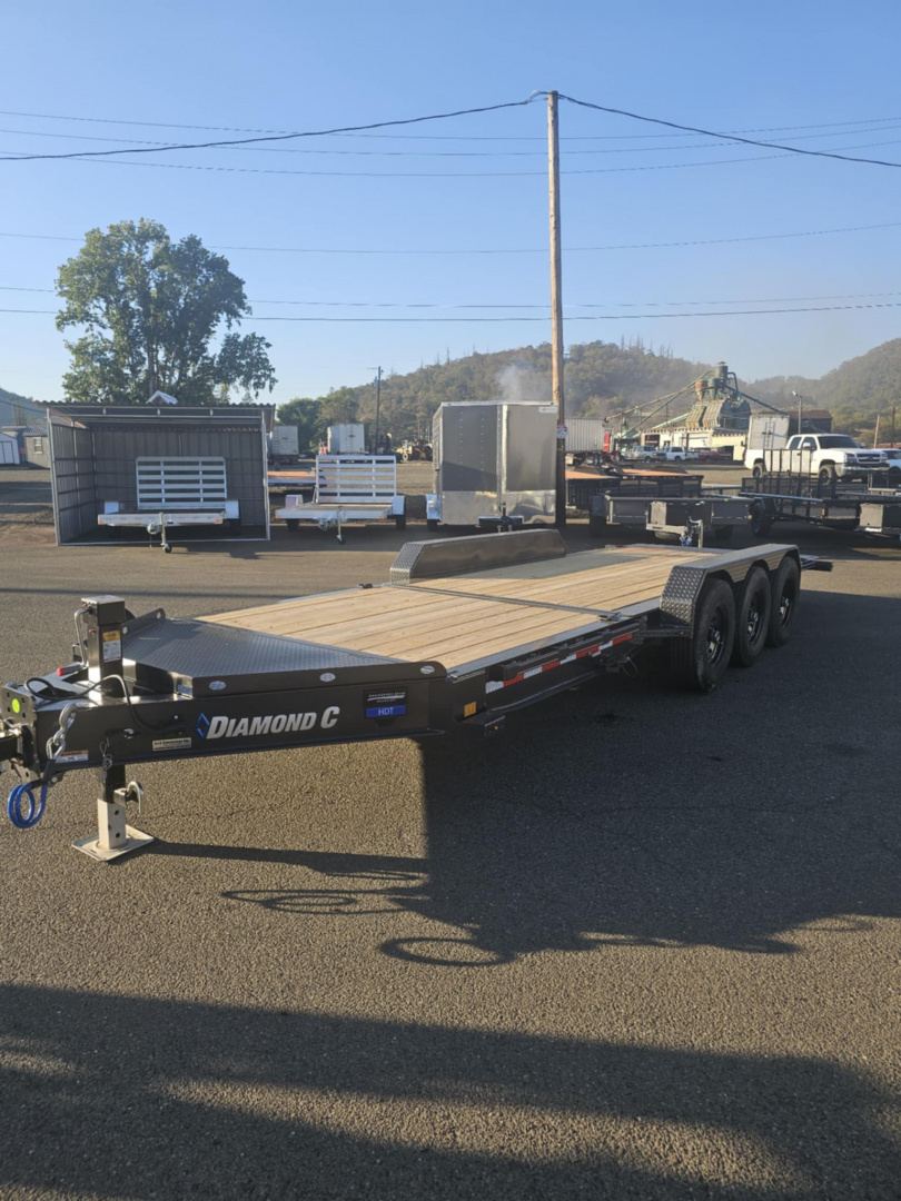 New TILT 2026 Diamond C Trailers HDT307 82X22 Equipment TRIPLE AXLE 21K