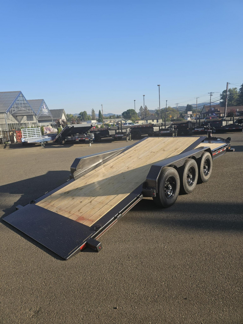 New TILT 2026 Diamond C Trailers HDT307 82X22 Equipment TRIPLE AXLE 21K