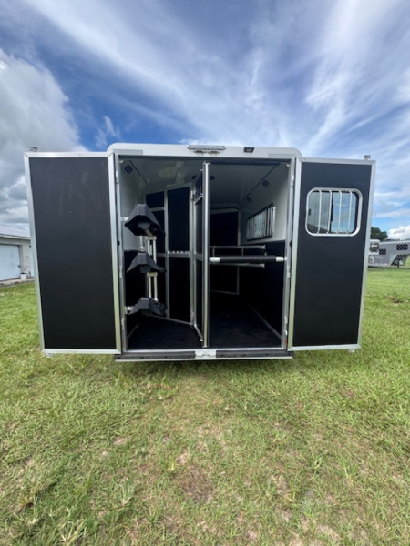 New 2026 Shadow Shadow 3H Pro Series Horse Trailer
