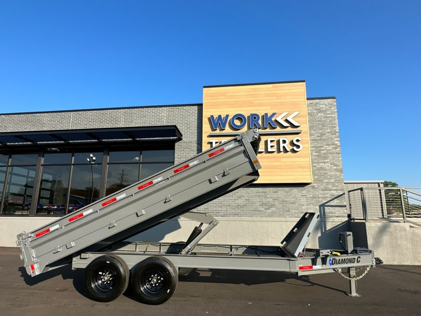 New 2023 Diamond C Trailers DOD Dump Trailer