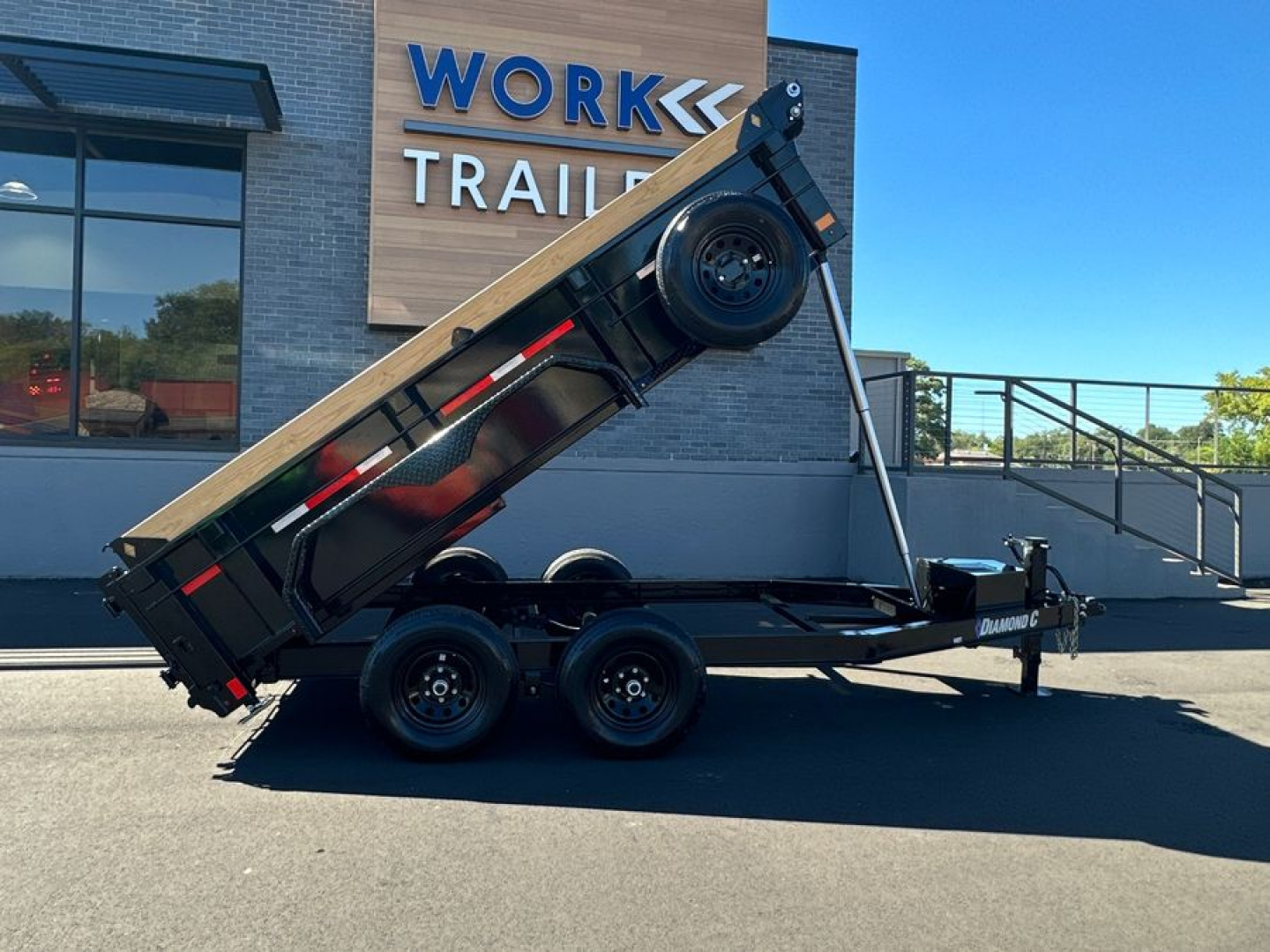 New 2023 Diamond C Trailers MDT Dump Trailer