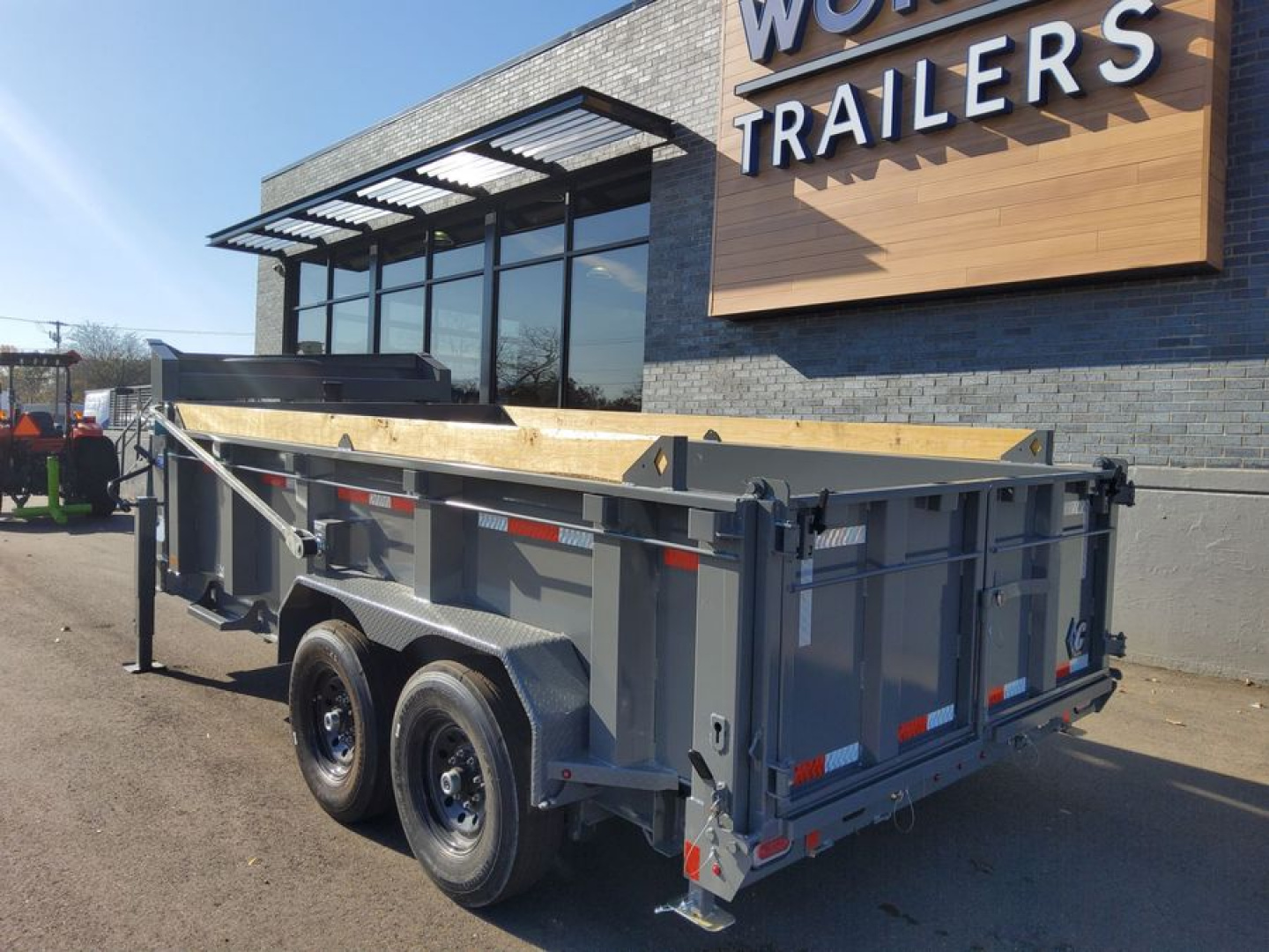 New 2025 Diamond C Trailers LPT Dump Trailer