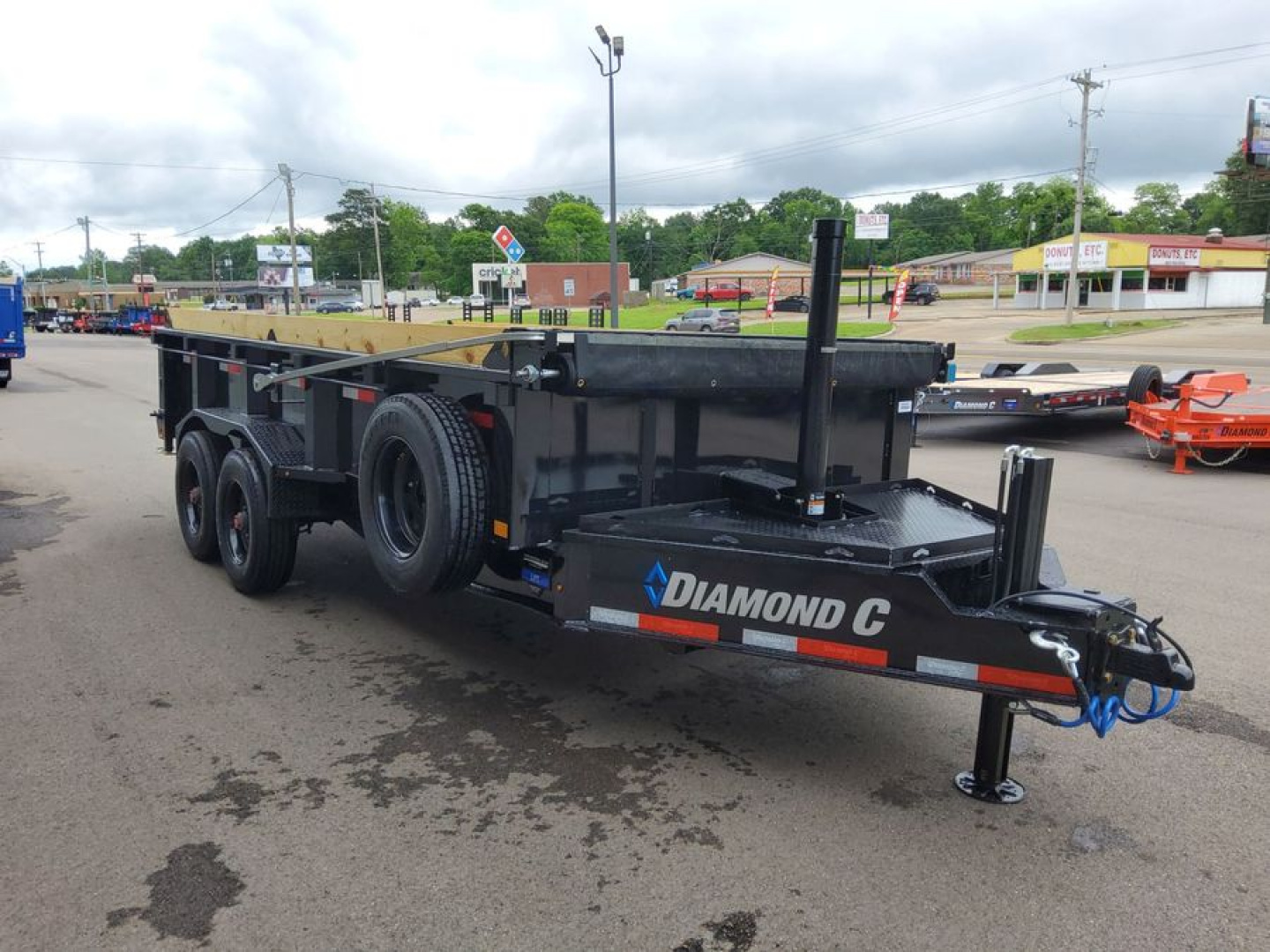 New 2025 Diamond C Trailers LPT Dump Trailer