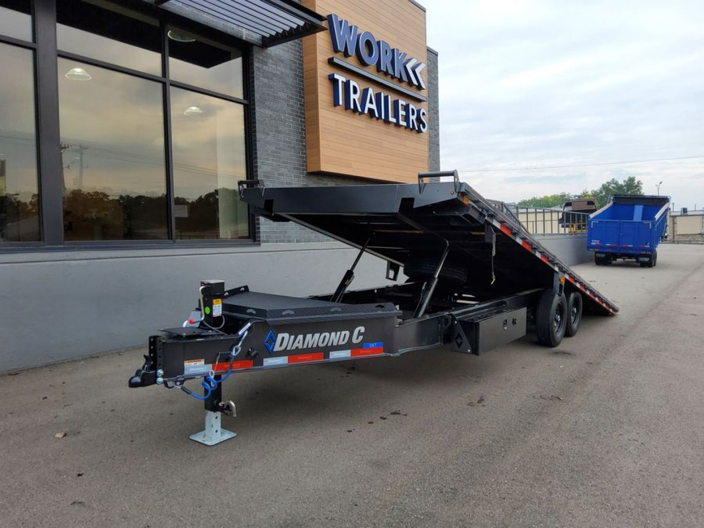 New 2026 Diamond C Trailers DET Equipment Trailer
