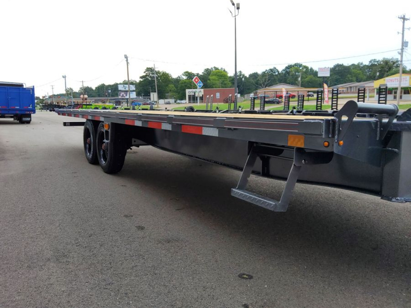 New 2026 Diamond C Trailers DET Equipment Trailer