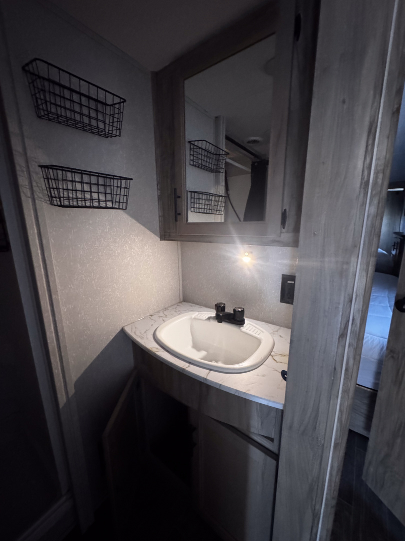 Used 2021 Forest River ARCTIC WOLF Fifth Wheel