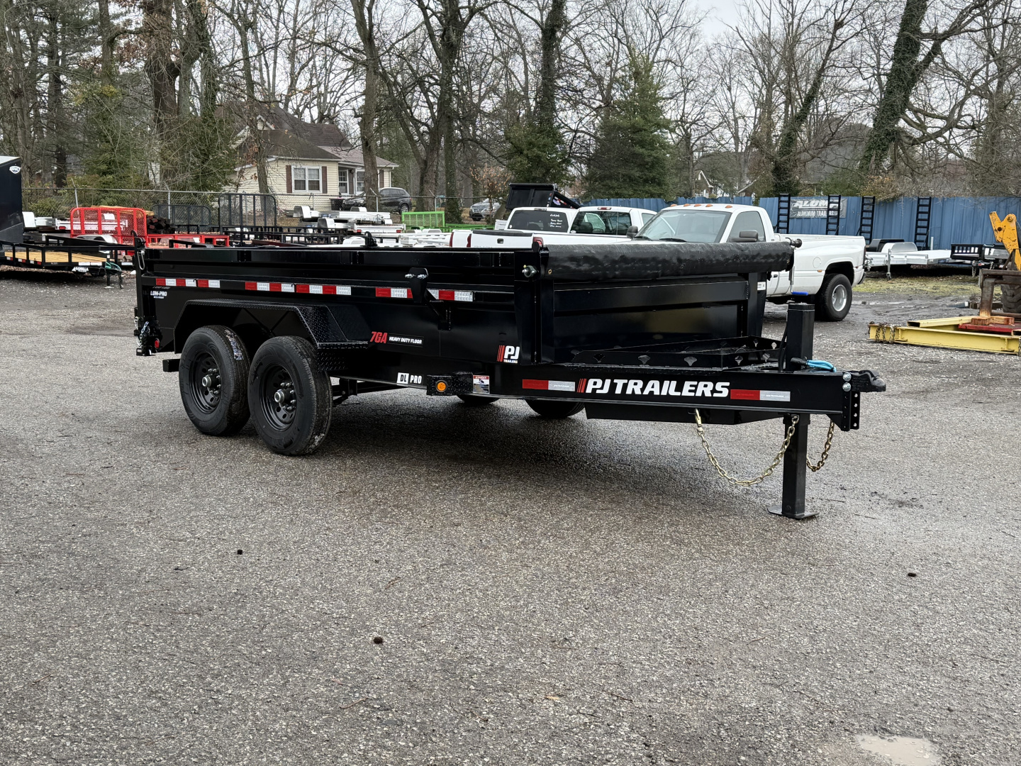 New 2026 PJ Trailers 14' x 83" (DL) 14K Low-Profile PRO Series - Hydraulic Jack Dump Trailer