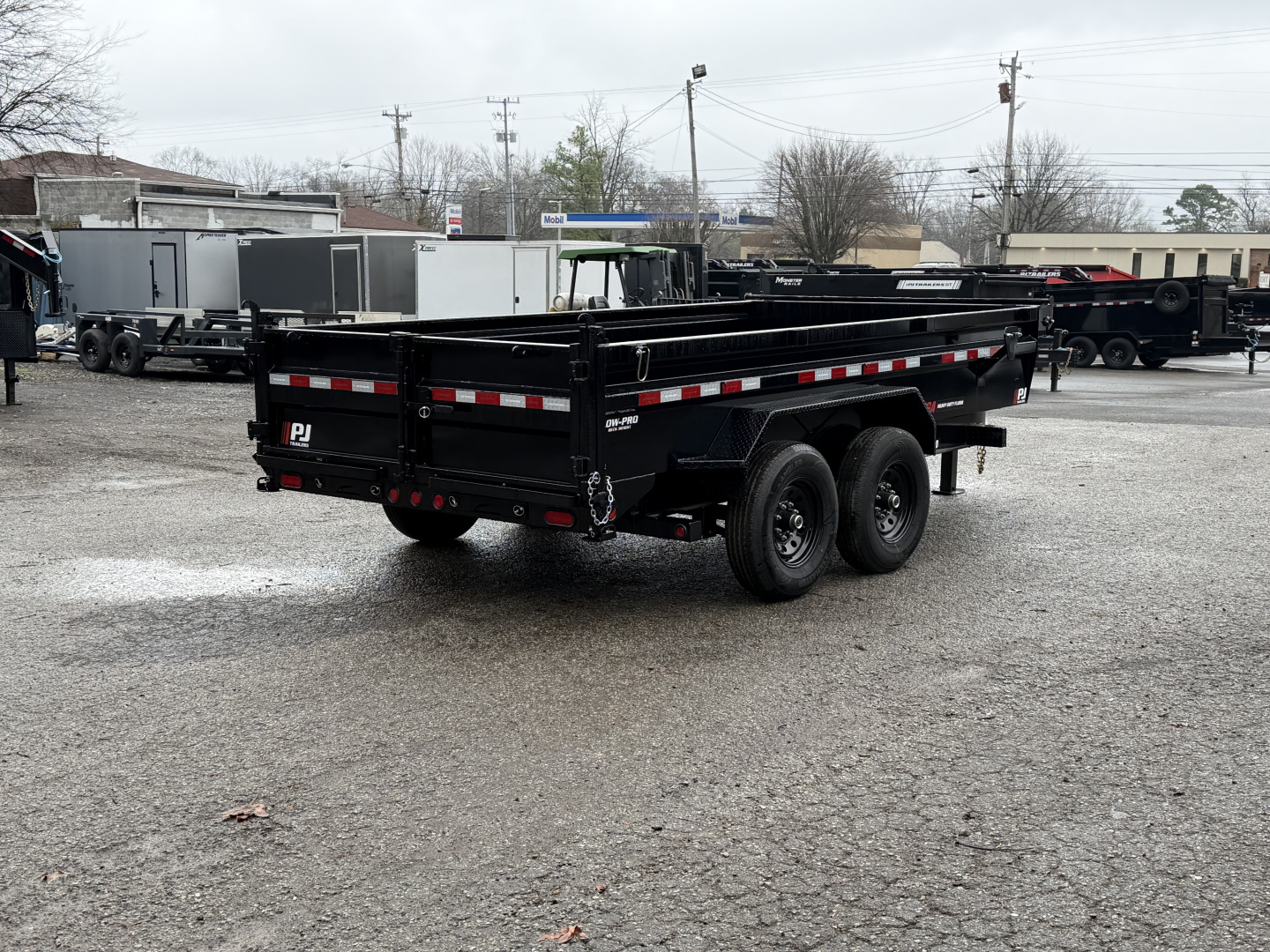 New 2026 PJ Trailers 14' x 83" (DL) 14K Low-Profile PRO Series - Hydraulic Jack Dump Trailer