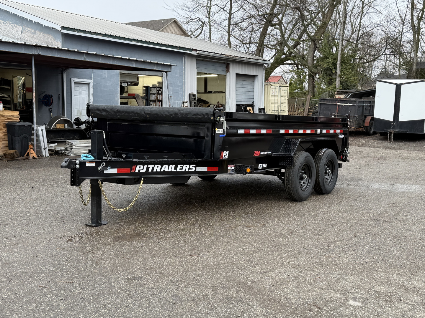 New 2026 PJ Trailers 14' x 83" (DL) 14K Low-Profile PRO Series - Hydraulic Jack Dump Trailer