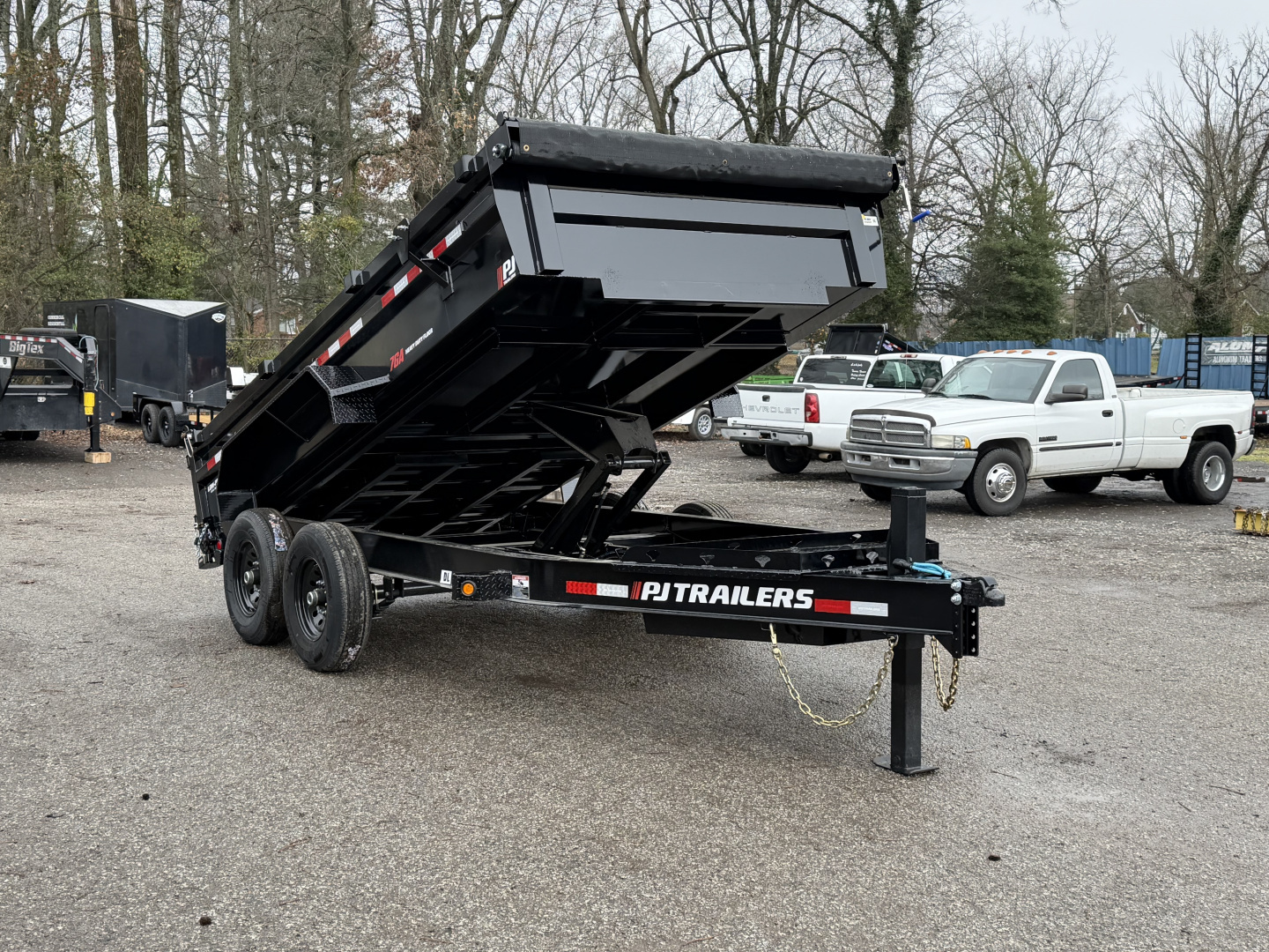 New 2026 PJ Trailers 14' x 83" (DL) 14K Low-Profile PRO Series - Hydraulic Jack Dump Trailer