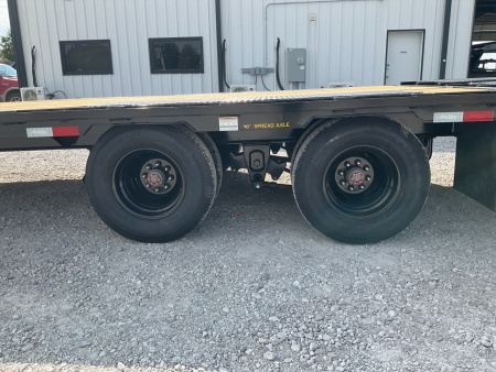 New 2026 Big Tex 102"x25' GN Tandem Dual Flatbed – 22GN