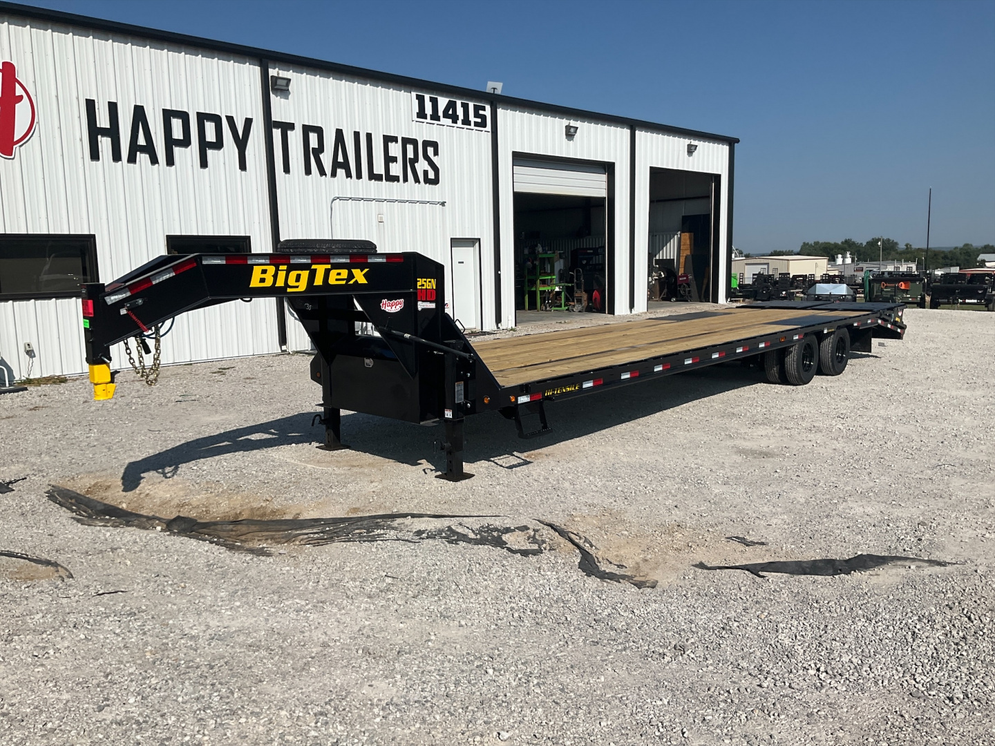 New 2026 Big Tex 102"x35' GN Tandem Dual Flatbed – 25GN