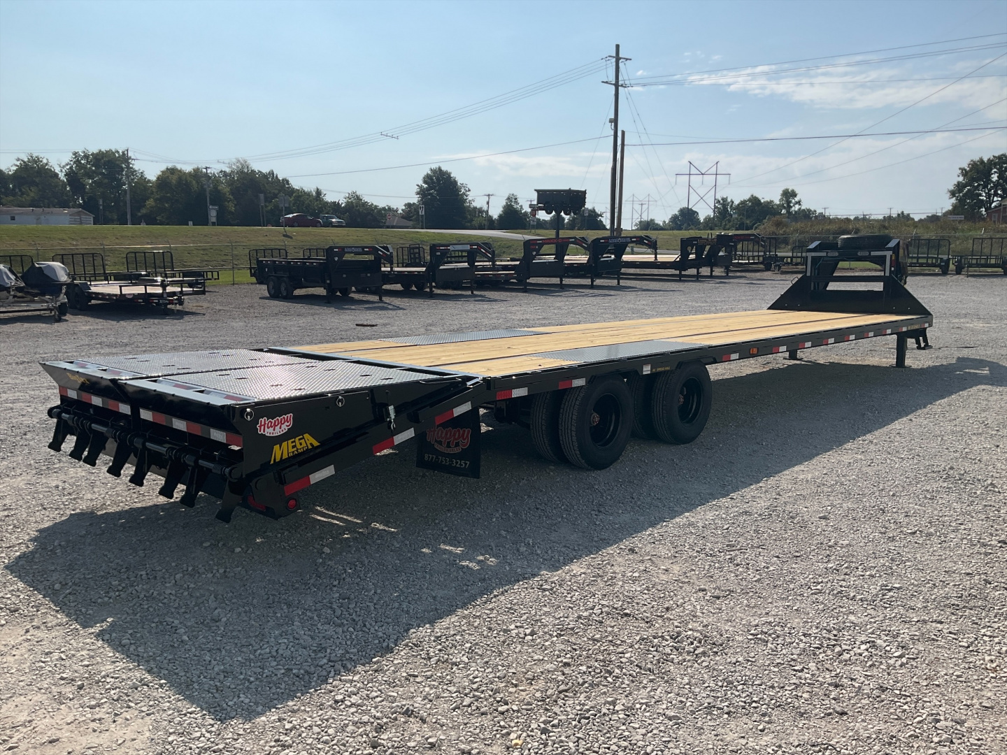 New 2026 Big Tex 102"x35' GN Tandem Dual Flatbed – 25GN