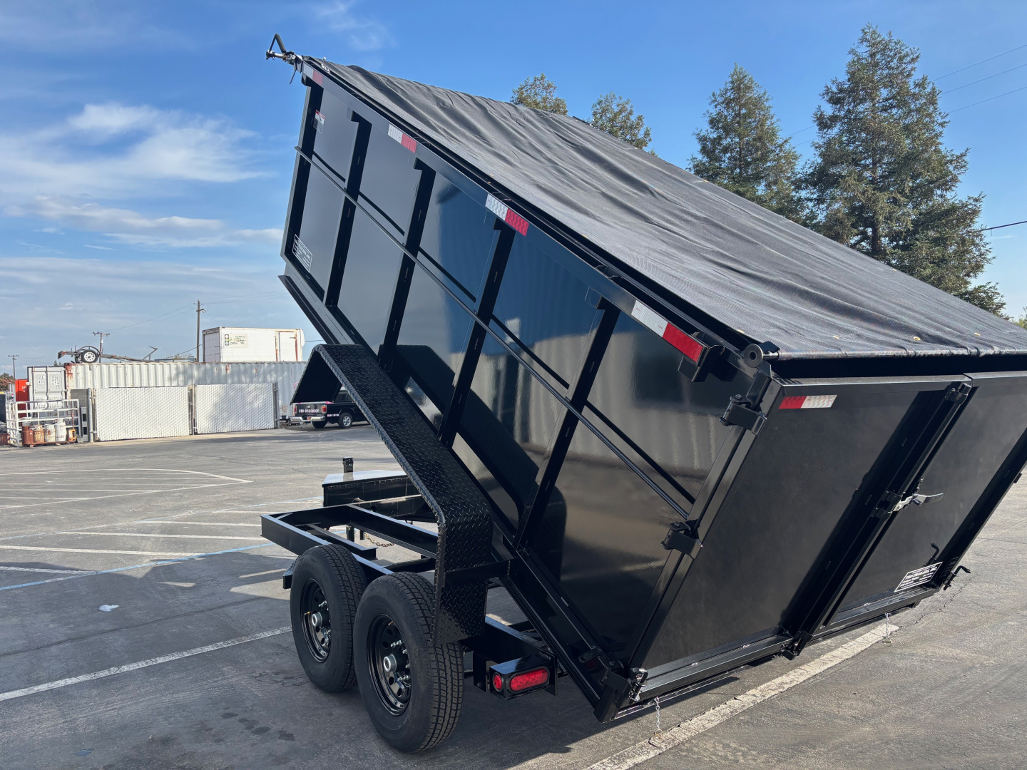 New 2025 TRU 7'x12'x4' Scissor Hoist Dump Trailer 14k w/ Ramps