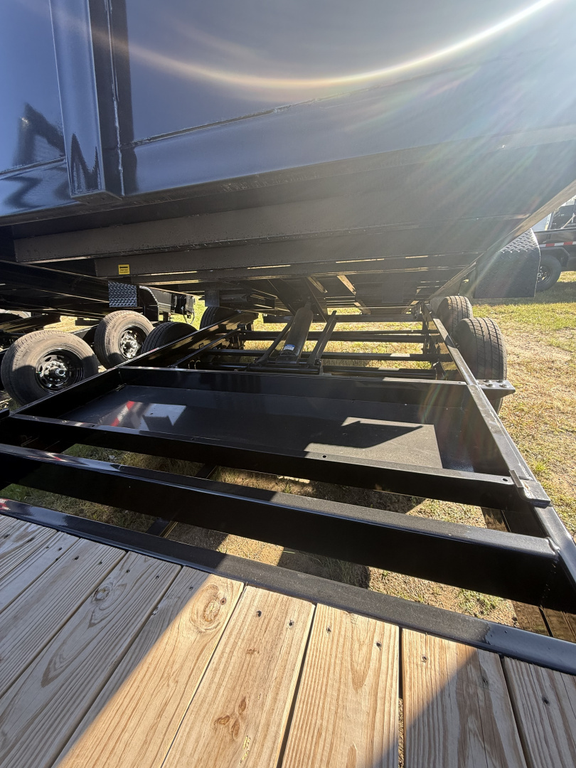 New Sure-Trac 82X12 14K sizzor dump with 4, deck on front