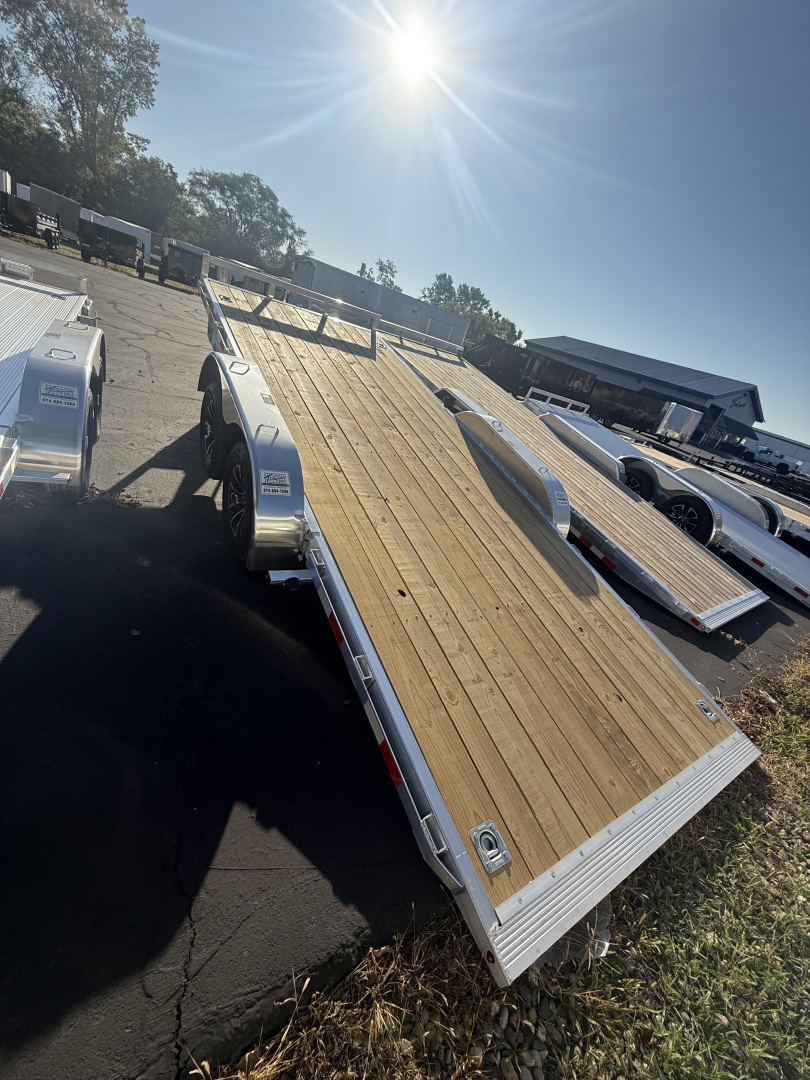New H&H Trailers 7x20 7k. Easy loader D-rings 7k jack powertilt wood Deck