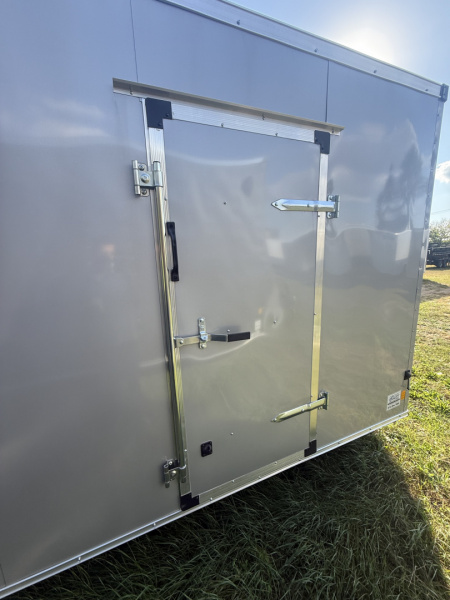 New Interstate Trailers 8.5x24 10k SFC car hauler, beaver tail, 4 d-ring