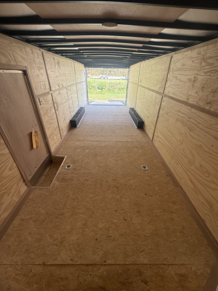 New Interstate Trailers 8.5x24 10k SFC car hauler, beaver tail, 4 d-ring