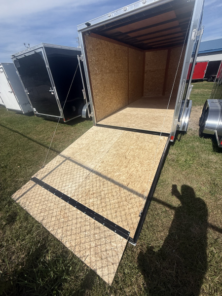 New Team Spirit Trailers 7x14 7k v-nose, polycor