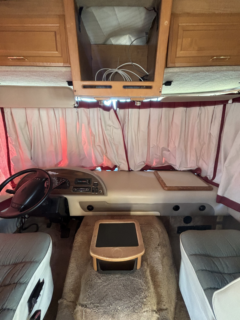 Used 1999 Fleetwood RV Southwind Storm Class A