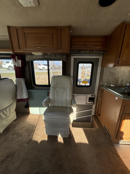 Used 1999 Fleetwood RV Southwind Storm Class A
