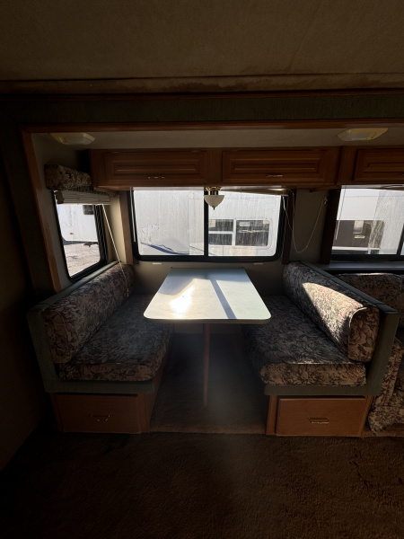 Used 1999 Fleetwood RV Southwind Storm Class A