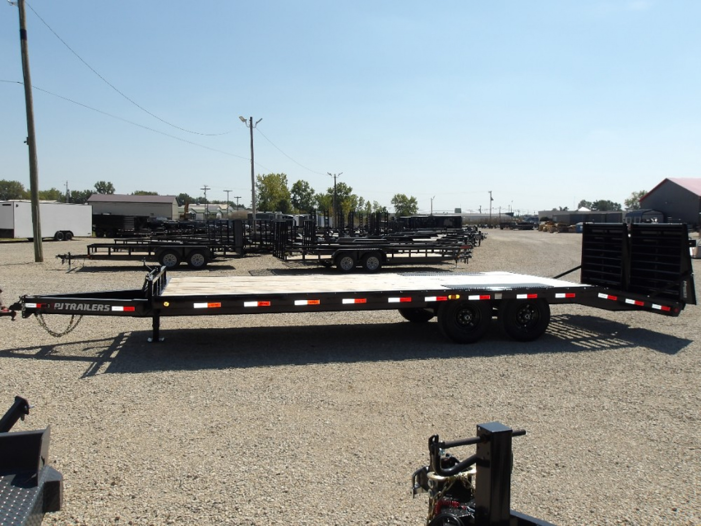 New 2026 PJ Trailers F8242 Deckover Trailer