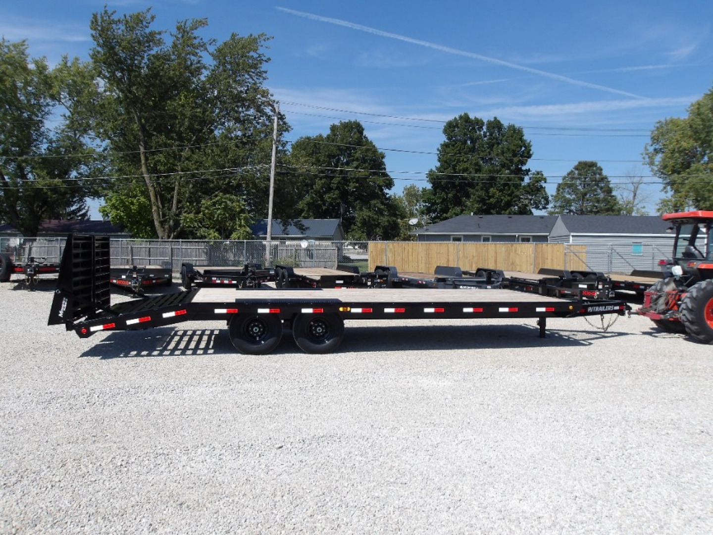 New 2026 PJ Trailers F8242 Deckover Trailer