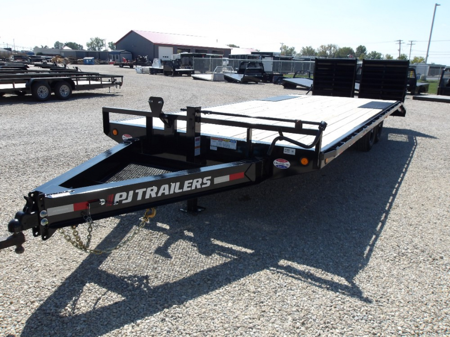 New 2026 PJ Trailers F8242 Deckover Trailer