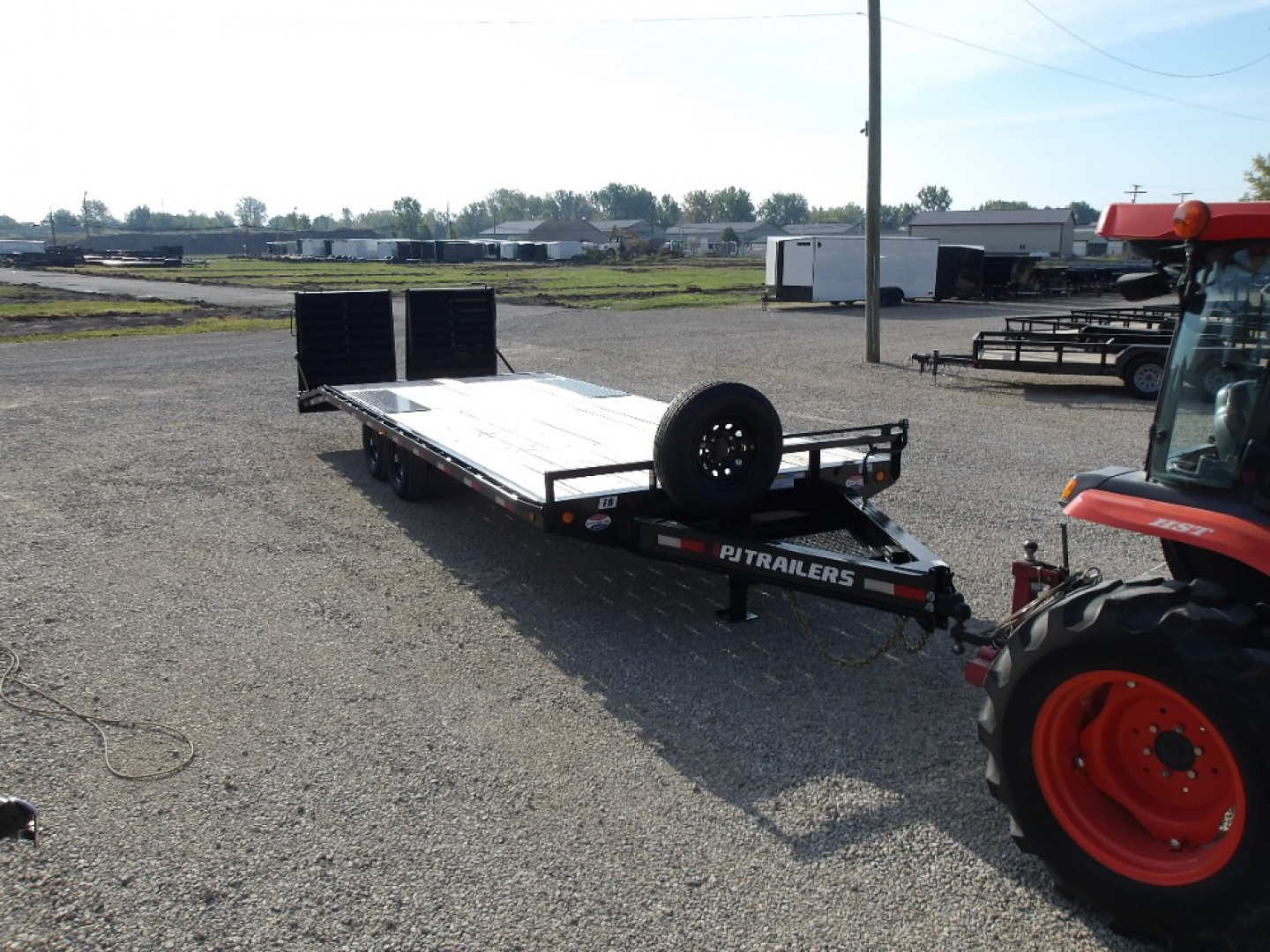 New 2026 PJ Trailers F8242 Deckover Trailer