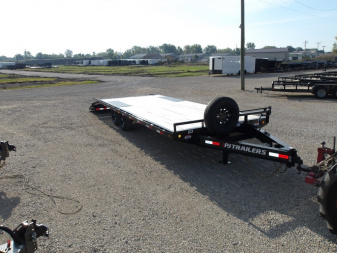 New 2026 PJ Trailers F8242 Deckover Trailer