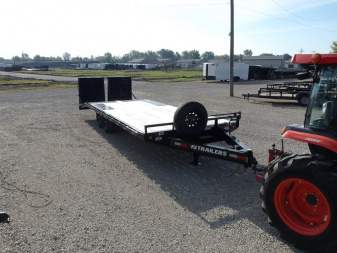 New 2026 PJ Trailers F8242 Deckover Trailer