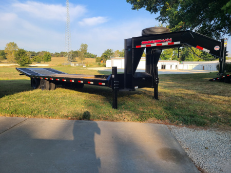 New Trailerman 8.5 x 23+9 GOOSENECK HH Hyd dove dual wheel Deckover, 25.9k, solar charger, hyd jack