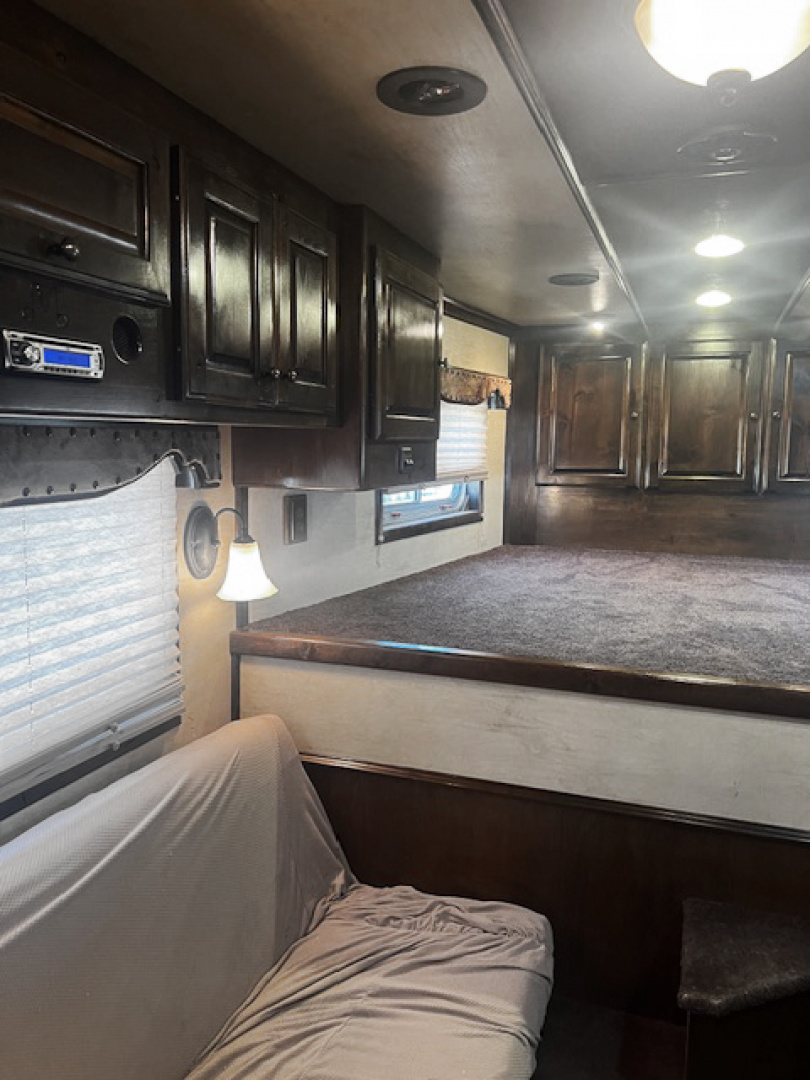 Used 2014 Platinum 4 Horse Reverse Load Living Quarters Trailer