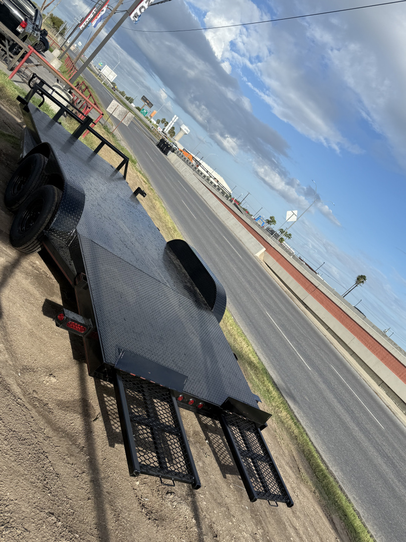 New 2025 Texas Bragg Trailers 20ft 6 lug Car Hauler
