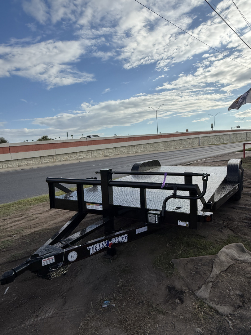 New 2025 Texas Bragg Trailers 20ft 6 lug Car Hauler