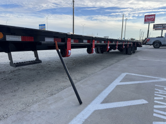 New 2026 PJ 102"x40' GN Low-Pro Flatbed w/ Duals - LD
