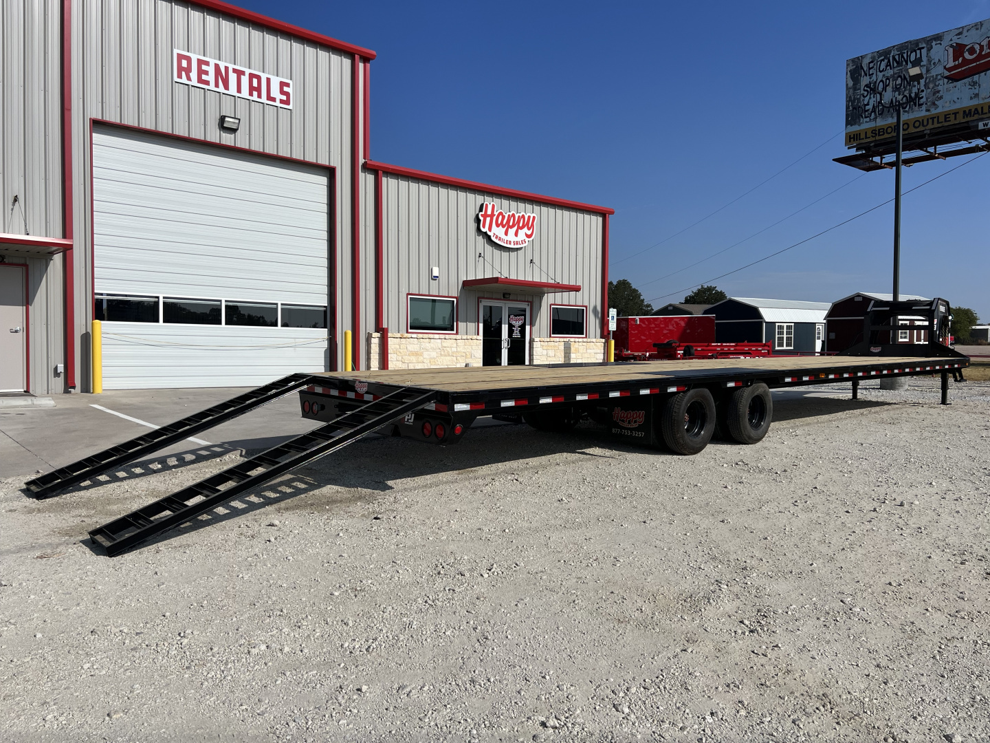 New 2026 PJ 102"x40' GN Low-Pro Flatbed w/ Duals - LD