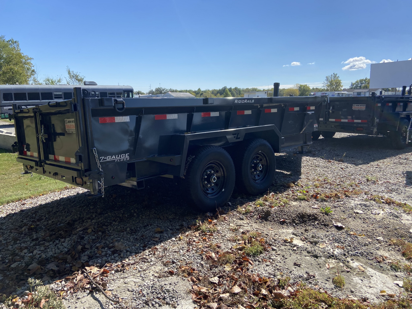 New 2026 Lamar Dump Trailer 14'