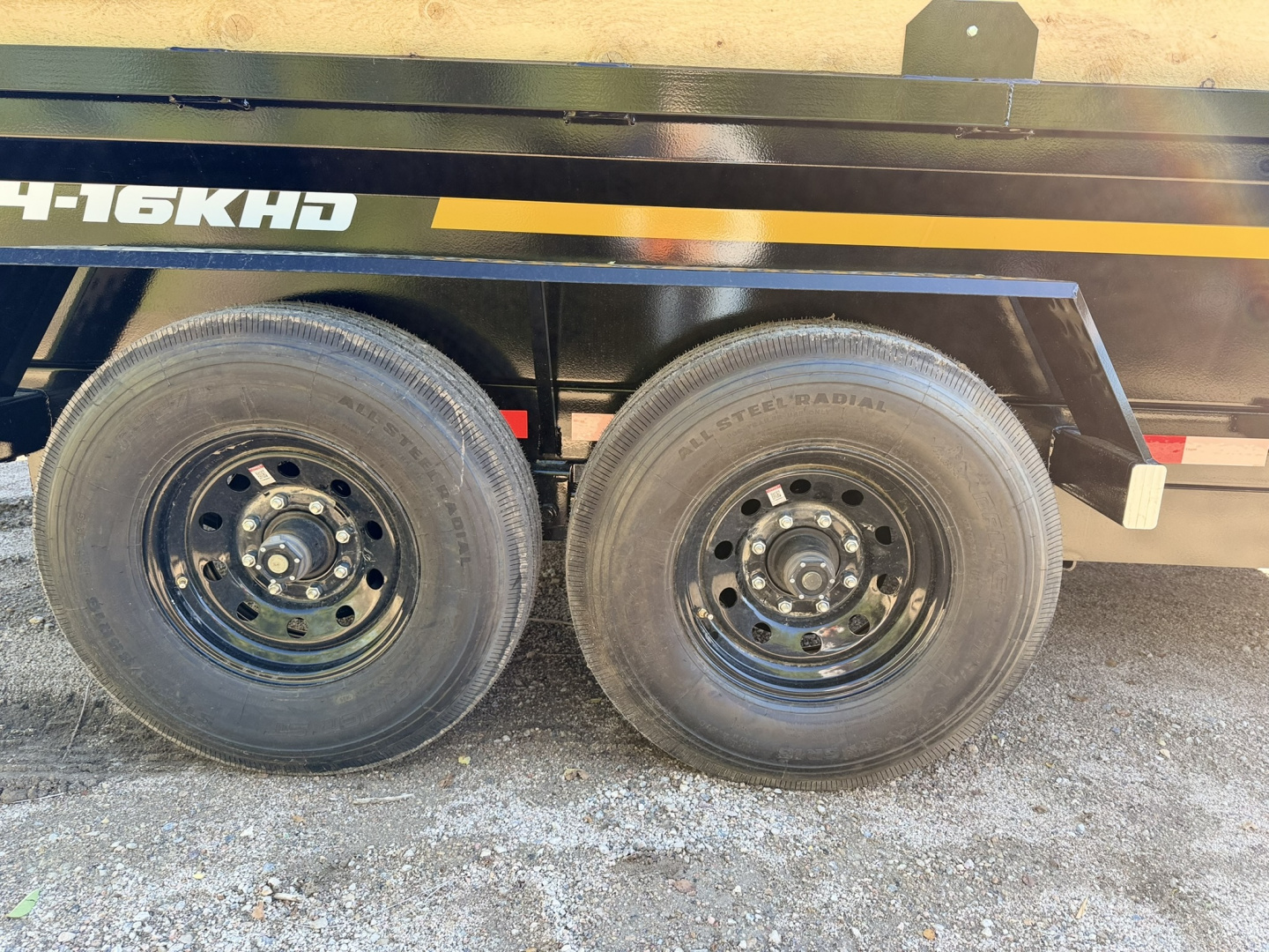 New 2026 Southland Trailers 7-14 Dump 7 Gauge Floor 8K Axles