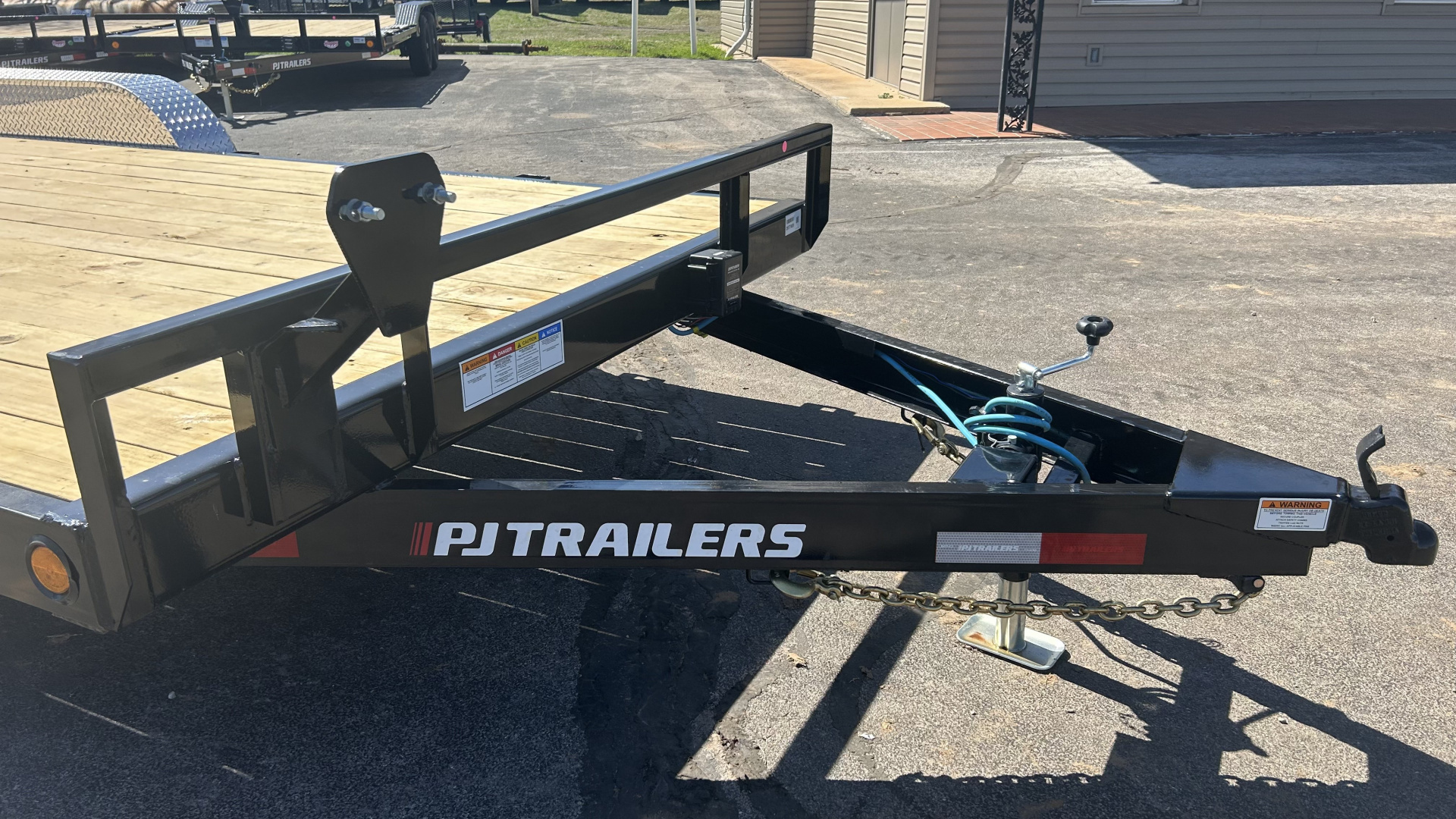 New 2026 PJ 83"x18' Channel Car Hauler – C5